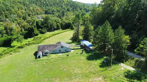 Exterior - 7292 Hode Rd, Warfield, KY 41267 photo 12 of 13