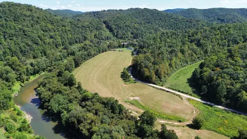 View/Area - 7292 Hode Rd, Warfield, KY 41267 photo 25 of 28
