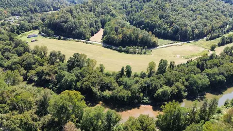 View/Area - 7292 Hode Rd, Warfield, KY 41267 photo 11 of 28