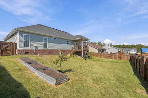 Exterior - 179 Fallow Cir, Georgetown, KY 40324 photo 8 of 10