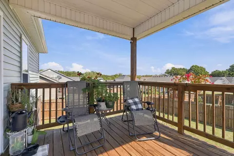 Exterior - 179 Fallow Cir, Georgetown, KY 40324 photo 6 of 10