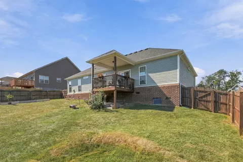 Exterior - 179 Fallow Cir, Georgetown, KY 40324 photo 9 of 10