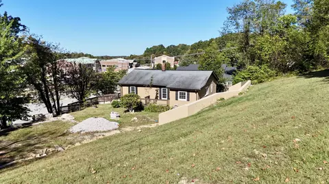 105 Oakley St, London, KY 40741