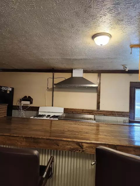 Kitchen - 213 Ky-1232 Hwy, Gray, KY 40734 photo 5 of 11