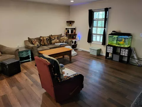 Living - 213 Ky-1232 Hwy, Gray, KY 40734 photo 8 of 8