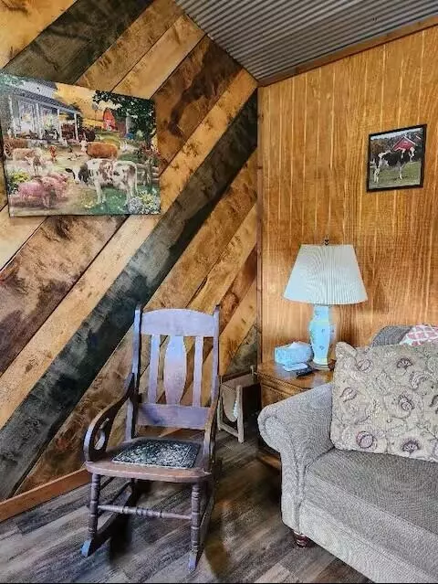 Living - 213 Ky-1232 Hwy, Gray, KY 40734 photo 1 of 8