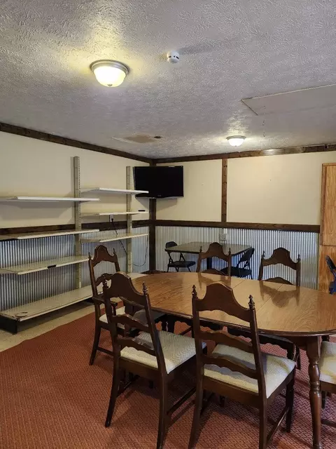 Dining - 213 Ky-1232 Hwy, Gray, KY 40734 photo 2 of 5