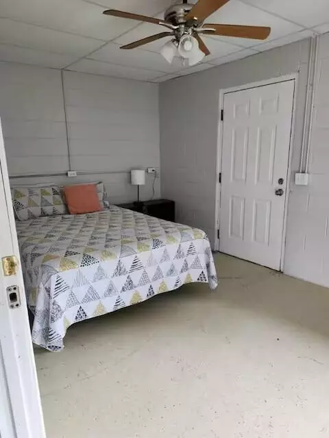Bedroom - 213 Ky-1232 Hwy, Gray, KY 40734 photo 5 of 8