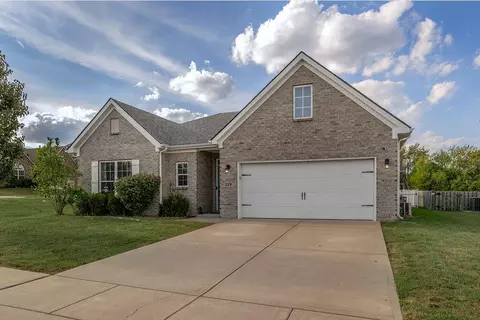 Exterior - 239 Redding Rd, Georgetown, KY 40324 photo 2 of 8