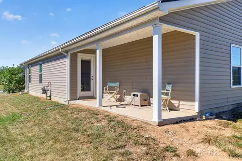 Exterior - 140 Perseverance Way, Georgetown, KY 40324 photo 4 of 5