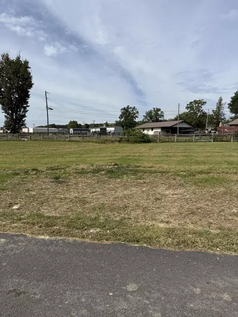 Exterior - 20 Pickle Ln, Morehead, KY 40351 photo 3 of 17