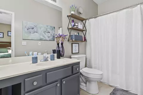 Bath - 107 Pickett Ln, Georgetown, KY 40324 photo 1 of 2