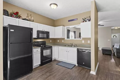 Kitchen - 107 Pickett Ln, Georgetown, KY 40324 photo 1 of 3