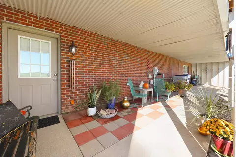 Exterior - 178 General Cleburne Dr, Richmond, KY 40475 photo 8 of 14