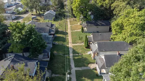 112 Boston Ct, Louisville, KY 40212