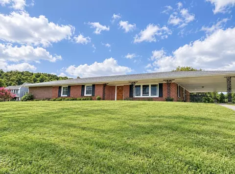 182 Shadytown Rd, Booneville, KY 41314