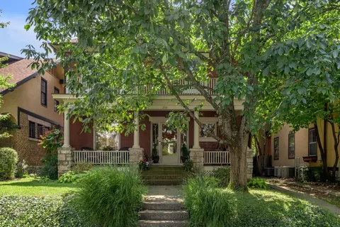 230 E Bell Ct, Lexington, KY 40508