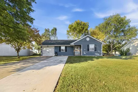 127 Woodland Trl, Somerset, KY 42501