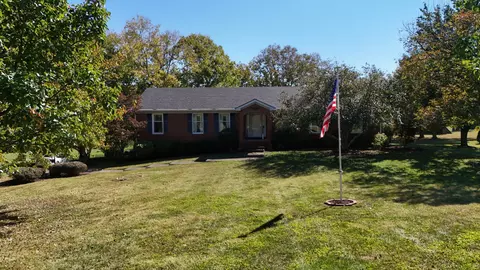 136 Lake Country Rd, Nicholasville, KY 40356