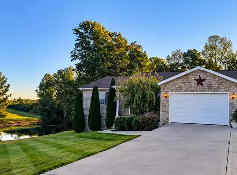 97 Hickory Ridge Dr, Corbin, KY 40701