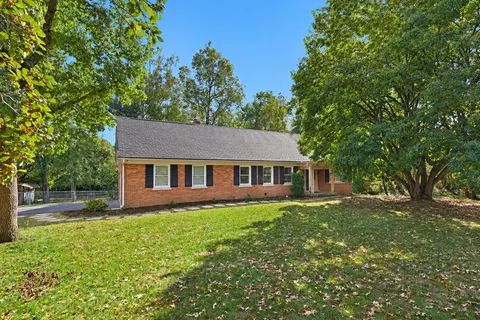 2516 Versailles Rd, Lexington, KY 40504