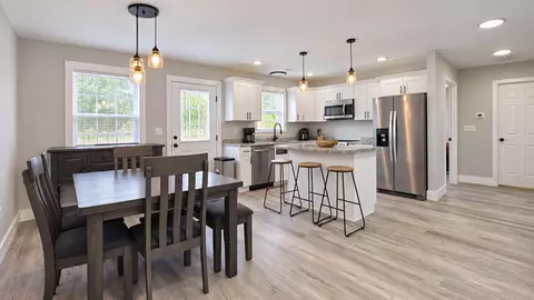 Dining - 21 Malibu Dr, Corbin, KY 40701 photo 1 of 1