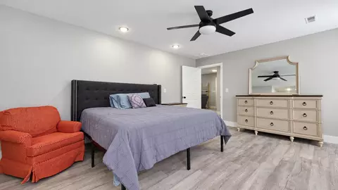 Bedroom - 21 Malibu Dr, Corbin, KY 40701 photo 1 of 7