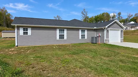 Exterior - 21 Malibu Dr, Corbin, KY 40701 photo 4 of 5
