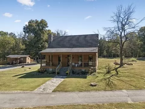 2325 Newman Rd, Rockvale, TN 37153