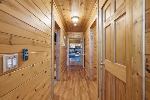 Entry Way - 2 Diamond Dr, Stanton, KY 40380 photo 1 of 3