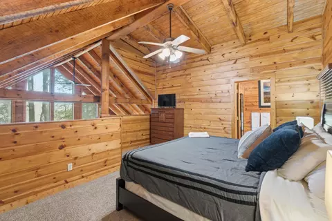 Bedroom - 2 Diamond Dr, Stanton, KY 40380 photo 4 of 6