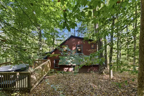 Exterior - 2 Diamond Dr, Stanton, KY 40380 photo 7 of 20