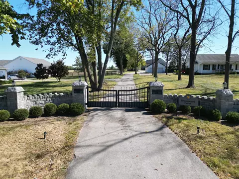 5657 Harrodsburg Rd, Nicholasville, KY 40356