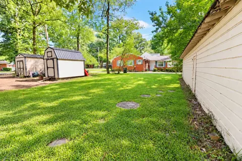 Exterior - 3108 Madison St, Paducah, KY 42001 photo 6 of 11