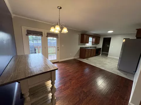 Dining - 166 Hickory Ridge Dr, Corbin, KY 40701 photo 1 of 1