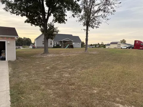 Exterior - 166 Hickory Ridge Dr, Corbin, KY 40701 photo 8 of 8