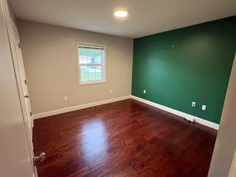 Bedroom - 166 Hickory Ridge Dr, Corbin, KY 40701 photo 1 of 2