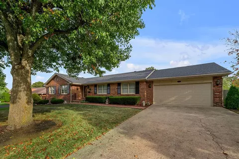 1508 Green Hills Rd, Lexington, KY 40505