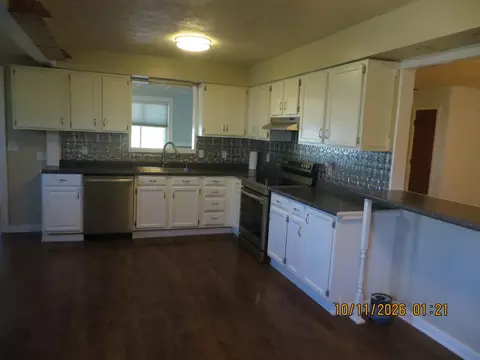 Kitchen - 1332 Batts Rd, Wickliffe, KY 42087 photo 2 of 4