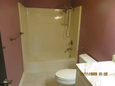 Bath - 1332 Batts Rd, Wickliffe, KY 42087 photo 1 of 5