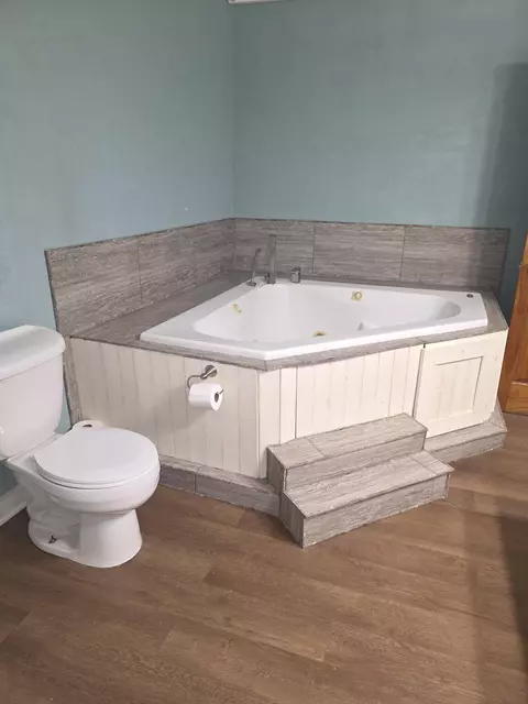 Bath - 1332 Batts Rd, Wickliffe, KY 42087 photo 5 of 5