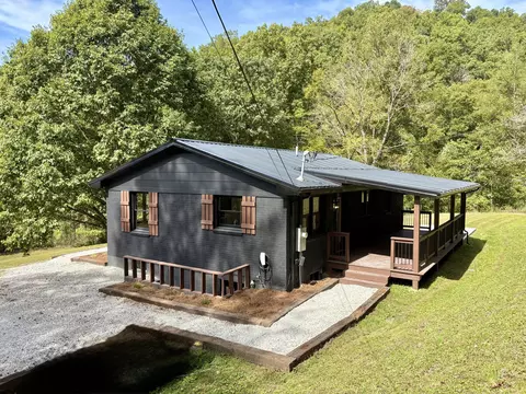 Exterior - 68 Star Gap Rd, Stanton, KY 40380 photo 10 of 11