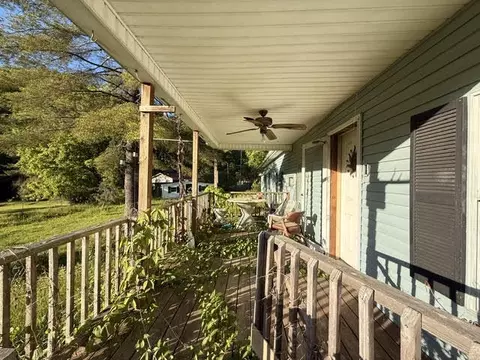 Exterior - 1199 E 221 Hwy, Bledsoe, KY 40810 photo 3 of 5