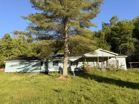 Exterior - 1199 E 221 Hwy, Bledsoe, KY 40810 photo 2 of 5
