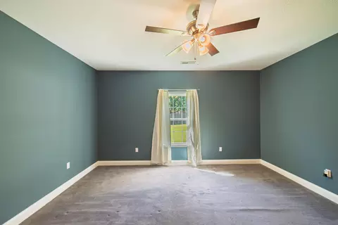 Bedroom - 1709 Holiday Dr, Murray, KY 42071 photo 3 of 6