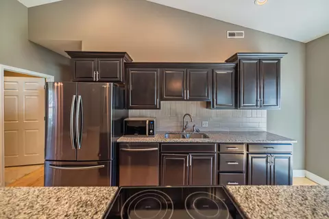 Kitchen - 1709 Holiday Dr, Murray, KY 42071 photo 2 of 2