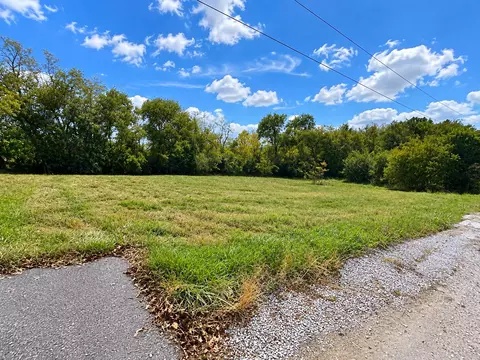 1 Nally Way, Springfield, KY 40069 photo 2