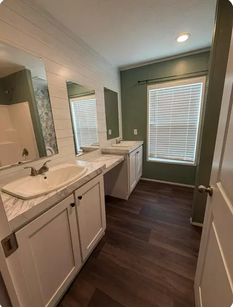 Bath - 130 Patsy Rd, Irvine, KY 40336 photo 2 of 6