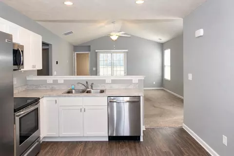Kitchen - 159 John Davis Dr, Georgetown, KY 40324 photo 3 of 3
