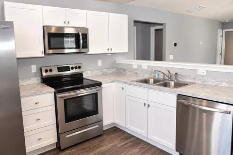 Kitchen - 159 John Davis Dr, Georgetown, KY 40324 photo 2 of 3